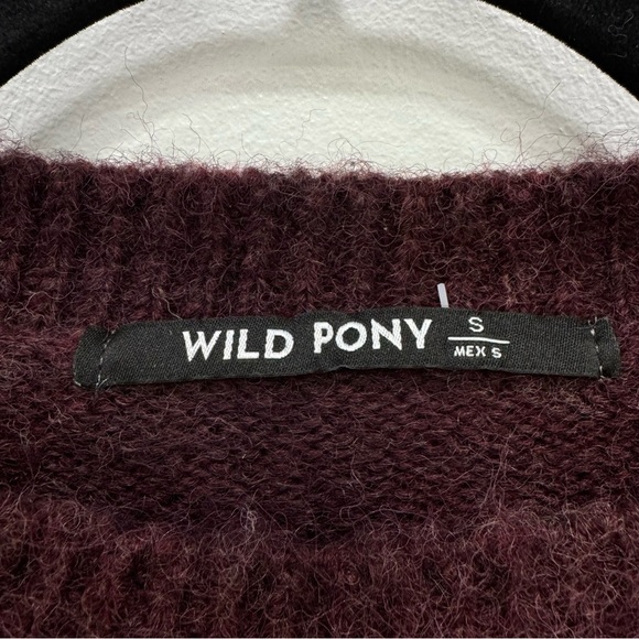Wild Pony Long Sleeved Soft Knit Sweater wide stripe purple maroon Sz M Crop - Picture 2 of 6